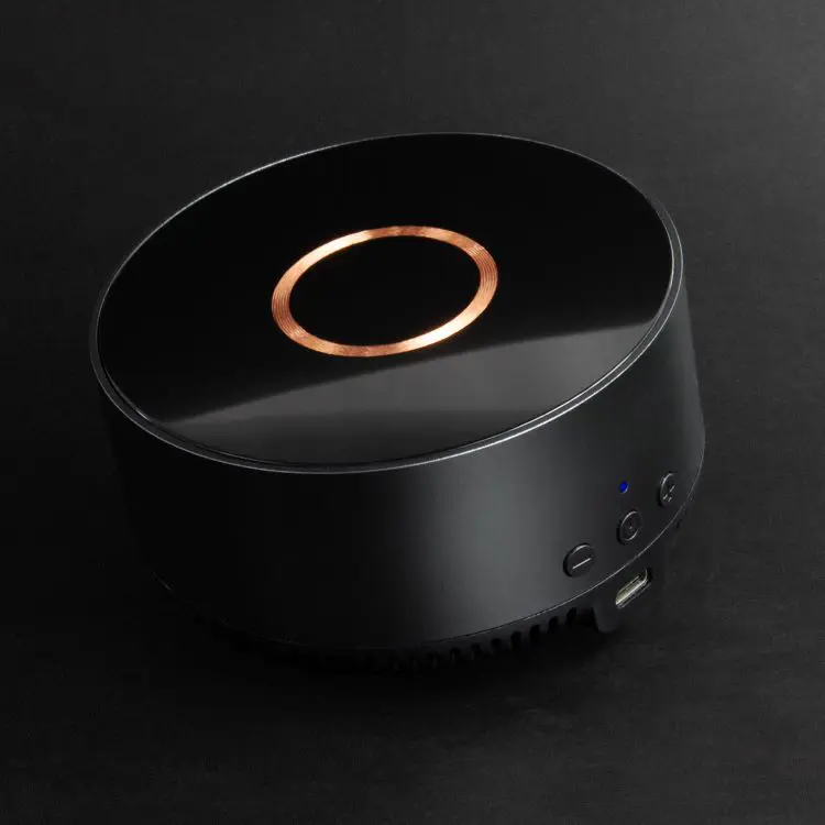Picture of INGENIO Arc Wireless Charging Speaker